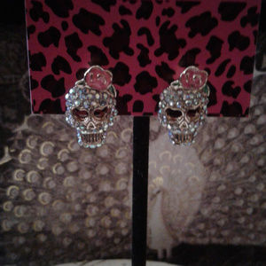 Betsey Johnson "SKULL" earrings